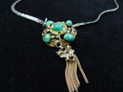 JADE PEARLS NECKLACE C